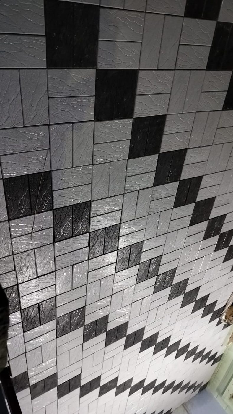 Black and white zig-zag rectangle tiles